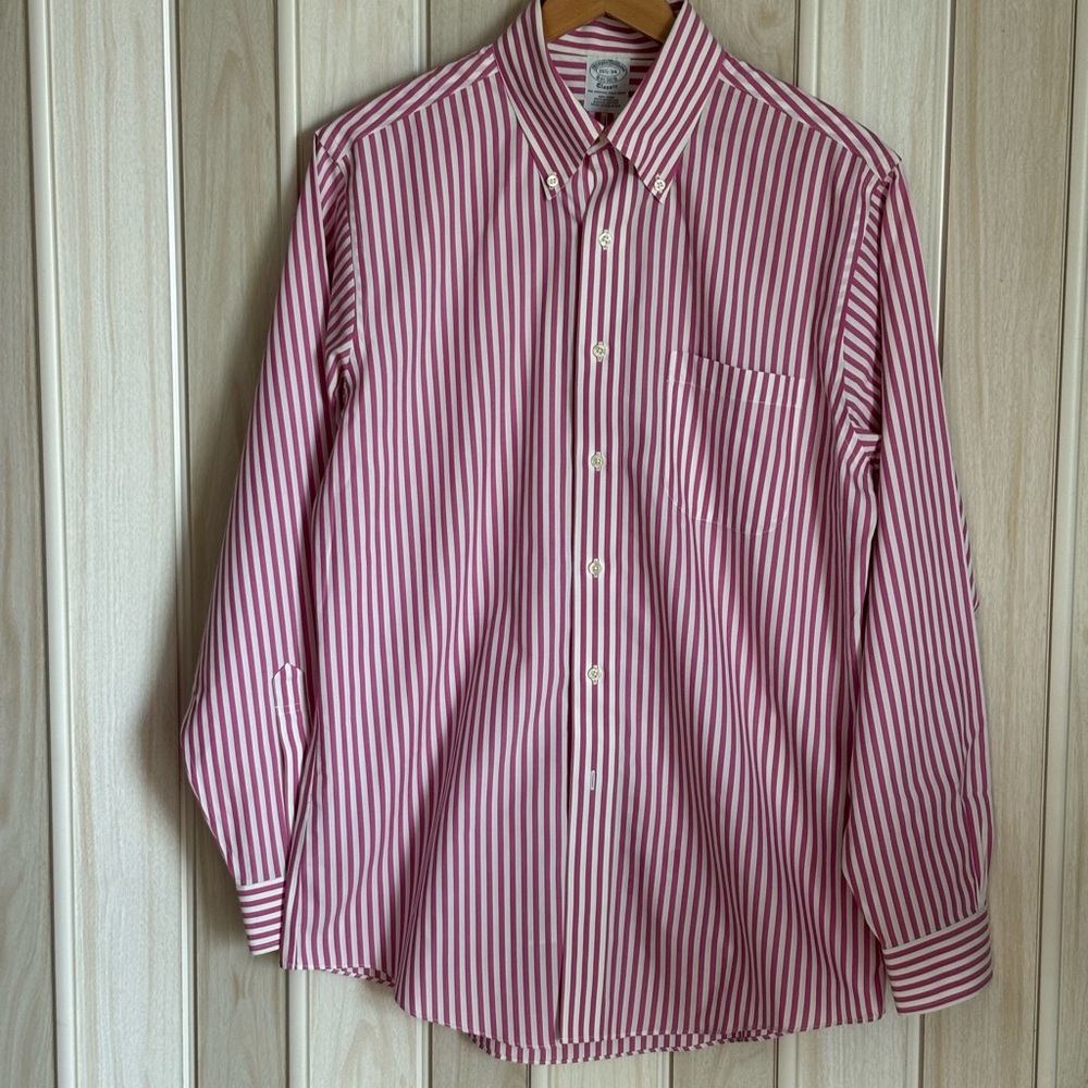 Brooks Brothers Red and White Casual Button Down Shirt